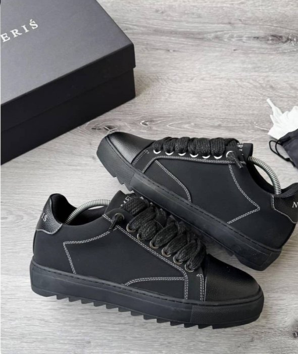 FÈRIS Black Suede Contrast Stitch Sneakers