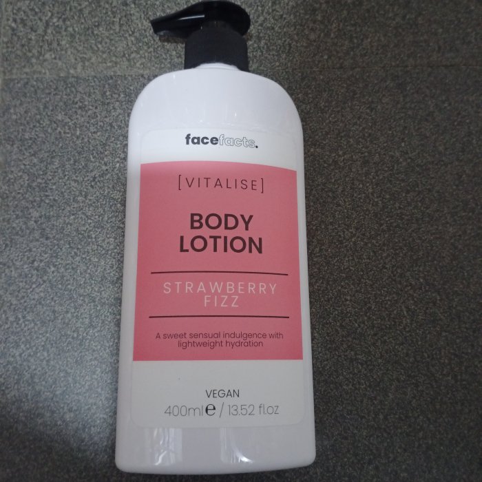Face facts Strawberry Fizzy Lotion
