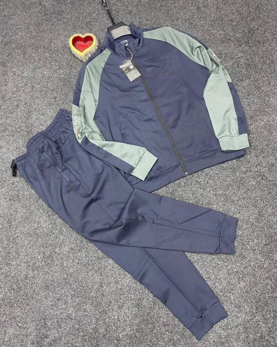 Nike Run Two-Piece Tracksuit Set