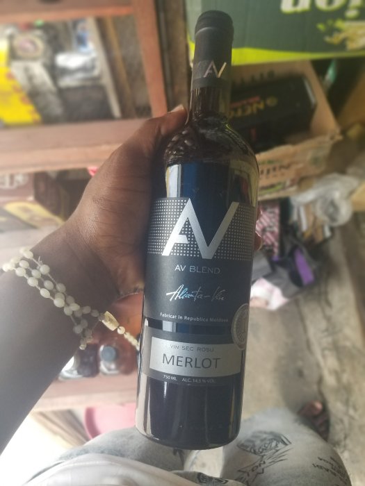 AV blend red wine