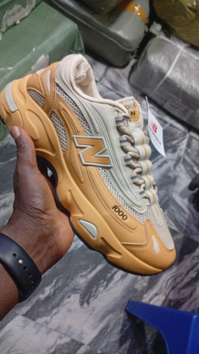 New Balance 1000 Tan/Beige Sneakers