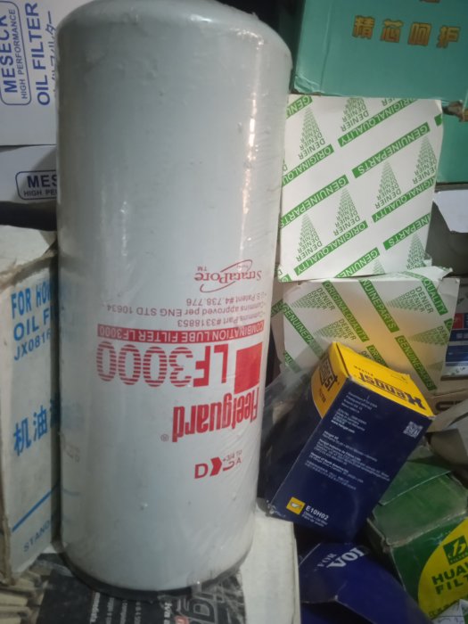 Fleetguard LF3000