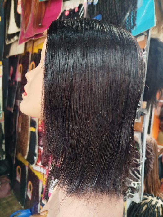 Black Straight Bob Wig