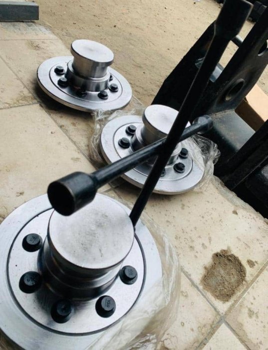 Industrial Three-Tier Steel Flange Spindle Assembly