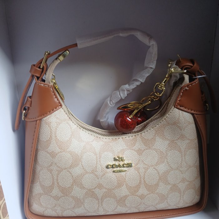COACH NEW YORK