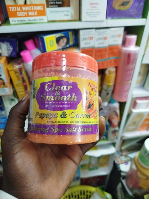 Clear & Smooth Papaya & Carrot Whitening Spa Salt Scrub - 500ml