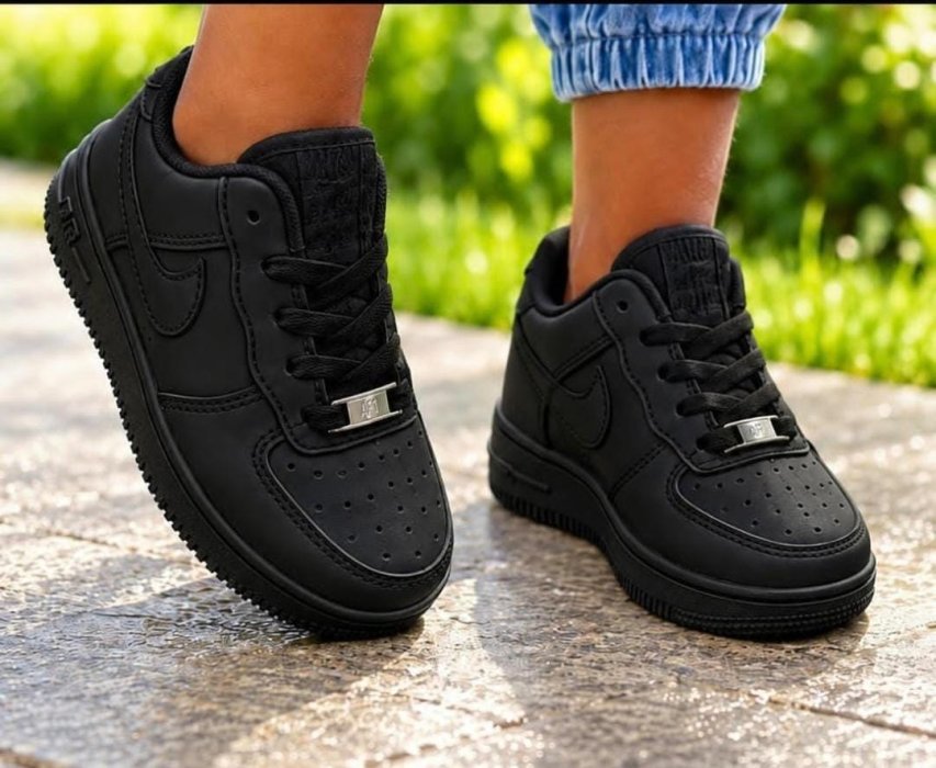 Nike Air Force 1 '07 Low Triple Black