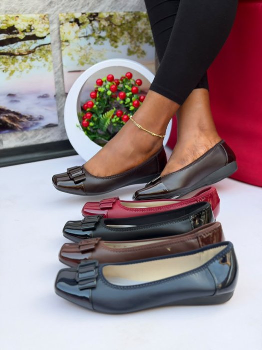 Classic Bow Cap-Toe Comfort Flat Shoes