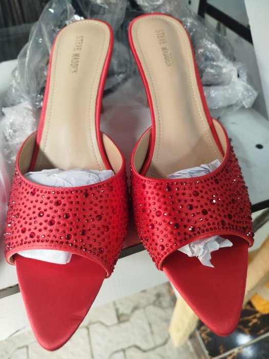 STEVE MADDEN Red Rhinestone-Studded Pointed-Toe Mules