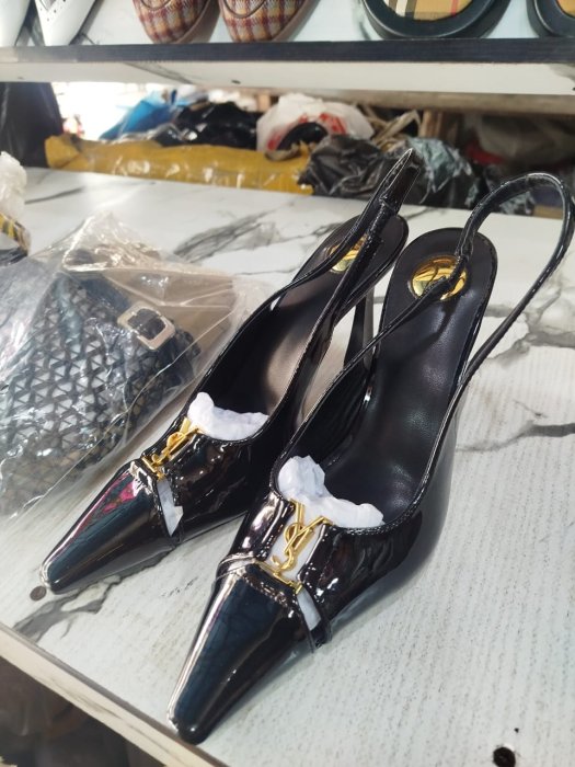 YVES SAINT LAURENT Black Patent Leather Slingback Pumps with Gold Logo