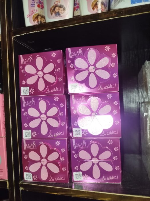 Fair & White Paris So White! Brightening Soap