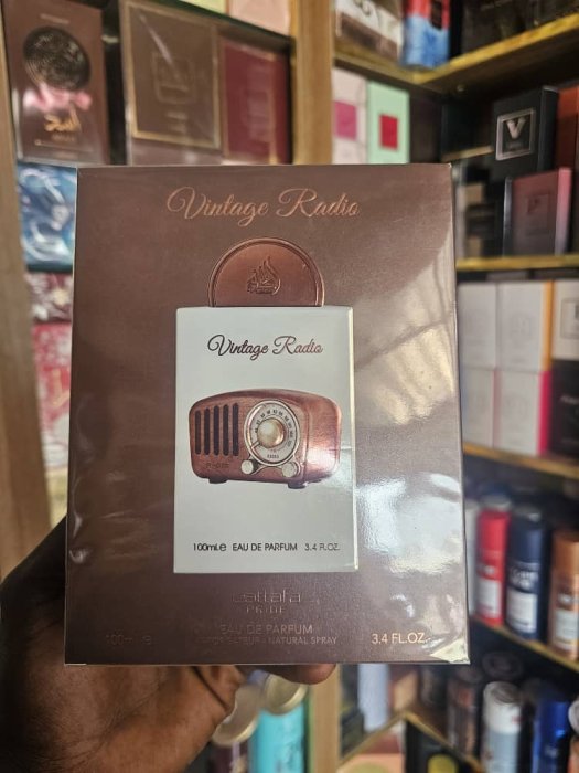 Lattafa Pride Vintage Radio Eau de Parfum - 100ml
