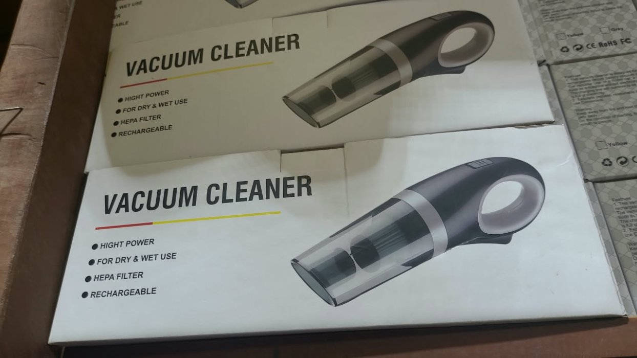 VACUUM CLEANER - High Power Dry & Wet Use