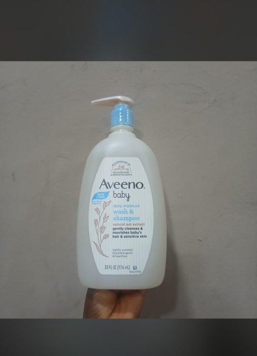 Aveeno Baby Daily Moisture Wash & Shampoo - 33 fl oz