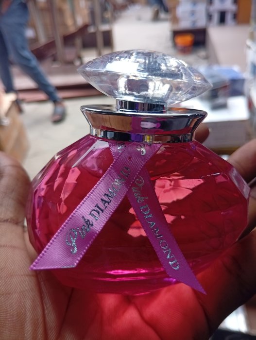 Pink Diamond (EAU De Perfume)