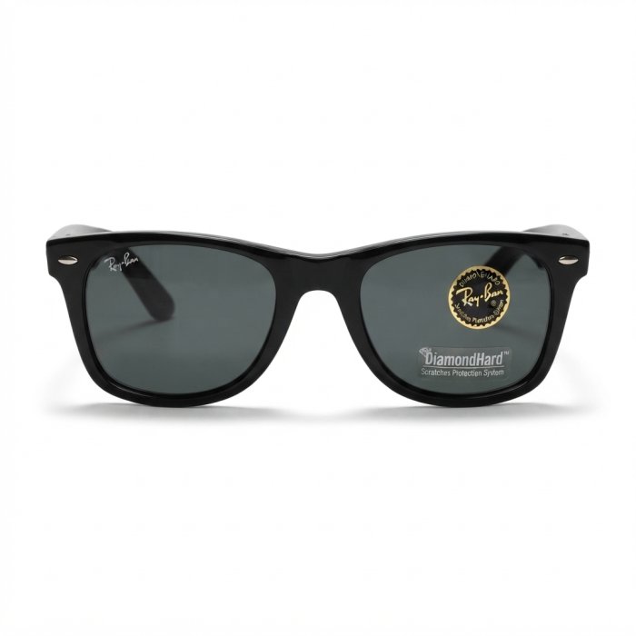 Ray-Ban Wayfarer Sunglasses with DiamondHard Lenses
