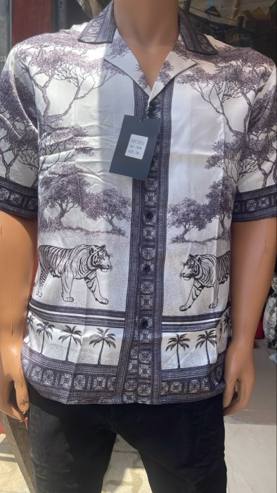 Tiger and Palm Tree Print Short-Sleeve Button-Up Shirt