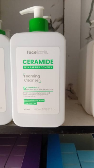 Facefacts Ceramide Skin Barrier Complex Foaming Cleanser - 400ml