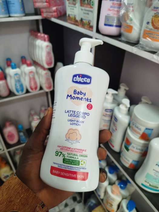 Chicco Baby Moments Light Body Lotion with Cotton and Vitamin E