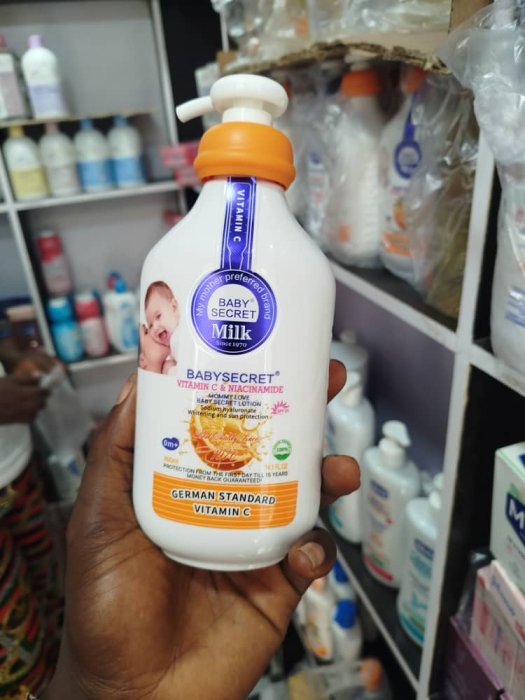BABYSECRET Milk Vitamin C & Niacinamide Body Lotion (400ml / 14.1 fl.oz)