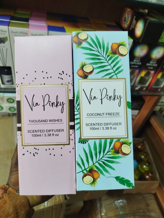 Via Pinky Coconut Freeze Scented Diffuser (100ml)