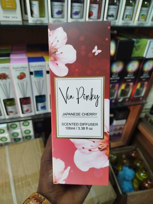 Via Pinky Japanese Cherry Scented Diffuser (100ml / 3.38 fl oz)  